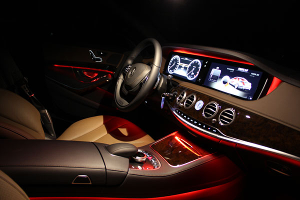 LED/OLED/激光三種汽車照明技術(shù)對(duì)比 誰(shuí)更有優(yōu)勢(shì)？